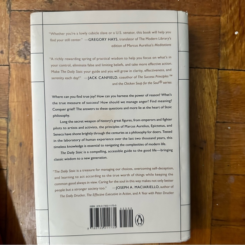 The daily stoic by Ryan Holiday - Picture 2 of 2